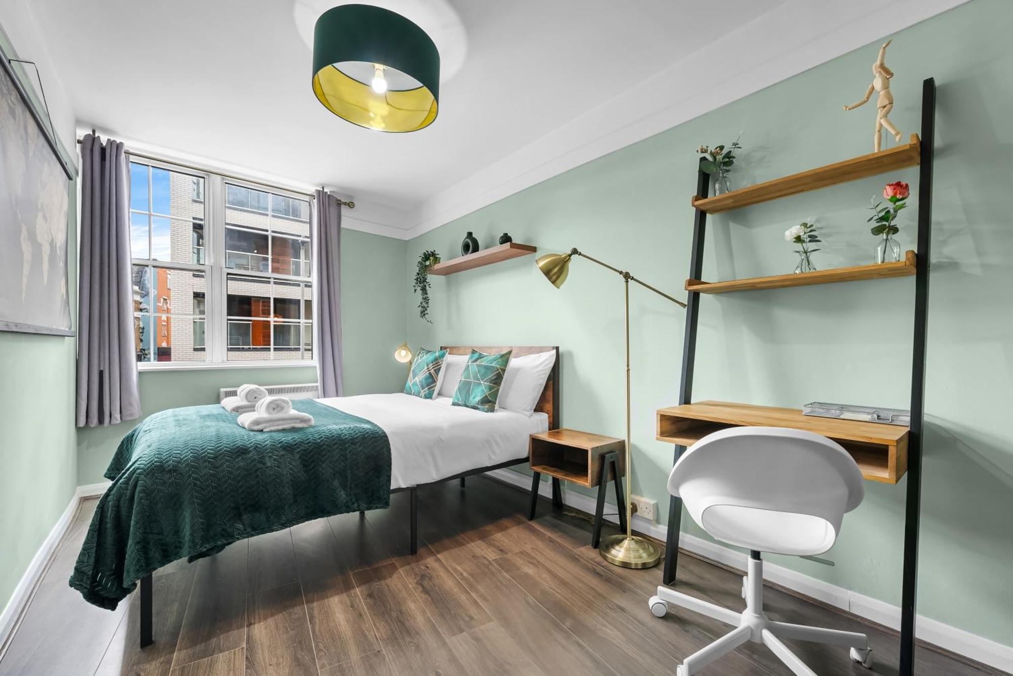לונדון Chic 2 Bedroom Apartment Near Liverpool Street By Gold Stays מראה חיצוני תמונה